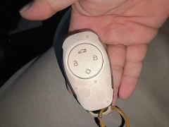 Leapmotor Leapo T03 Radiant Gold Edition - ფოტო 8