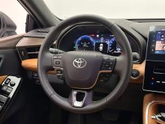 Toyota Camry Hybrid 2.5L XLE Premium - фото 12