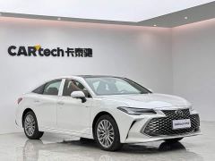 Toyota Camry Hybrid 2.5L XLE Premium - фото 6