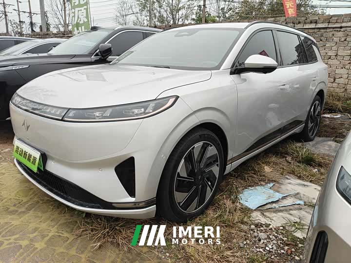 Dongfeng eπ008 210Max Smart Driving Edition 5-seater