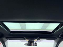 Toyota Corolla Hybrid 1.8H E-CVT Luxury - ფოტო 17
