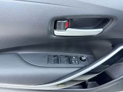 Toyota Corolla Hybrid 1.8H E-CVT Luxury - ფოტო 8
