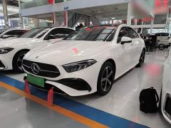 Mercedes-Benz A-Class Facelift A 200 L Fashion Edition - фото 1