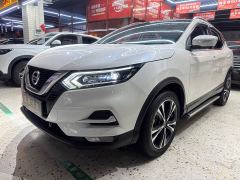 Nissan Qashqai 2.0L CVT XV Premium Luxury - фото 1