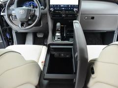 Toyota Alphard Hybrid 2.5L Premium Edition - ფოტო 12