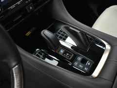 Toyota Alphard Hybrid 2.5L Premium Edition - ფოტო 15