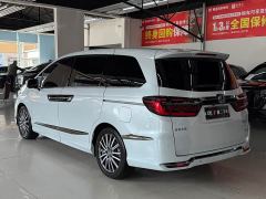 Honda Odyssey 2.0L e:HEV Luxury - ფოტო 6