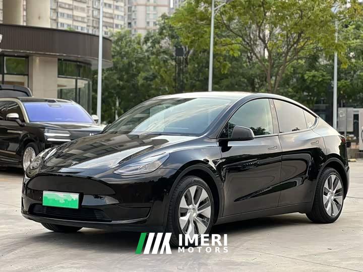 Tesla Model Y Facelift Rear-Wheel Drive