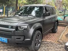 Land Rover Defender 110 3.0T Dark Edition - photo 1