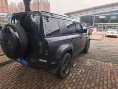 Land Rover Defender 110 3.0T Dark Edition - photo 12
