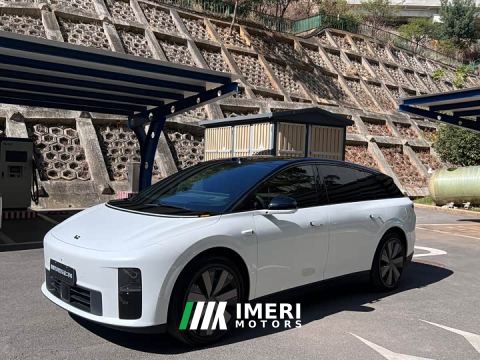2026 Li Auto i6 Four-Wheel Drive Standard Edition - автомобиль из Китая