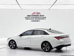 Hyundai Elantra 1.5L CVT Luxury - фото 4