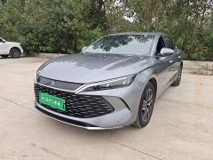 BYD Qin L DM-i 120KM Leading Edition - фото 1