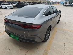 BYD Qin L DM-i 120KM Leading Edition - фото 6