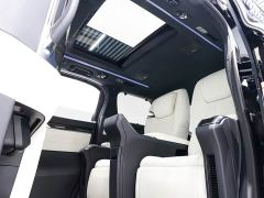 Lexus LM 300h Four-Seat Royal Edition - photo 13