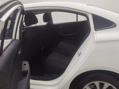 SAIC MG i5 1.5L Manual Comfort Edition - фото 15