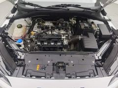 SAIC MG i5 1.5L Manual Comfort Edition - фото 6