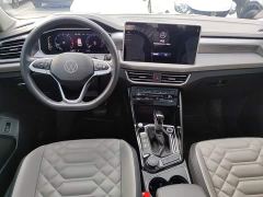 Volkswagen Taos 380TSI AWD R-Line High Performance Edition - фото 9