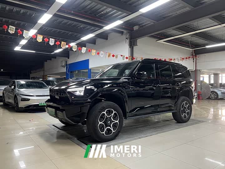 Dongfeng Mengshi M817 Hero