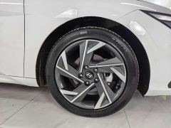 Hyundai Elantra 1.5L CVT GLX Elite - ფოტო 4