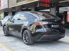 Tesla Model Y Rear-Wheel Drive - photo 6