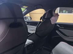 BYD Qin PLUS Champion Edition DM-i 55KM Leading - фото 8