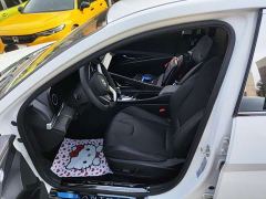 Hyundai Elantra 1.5L CVT Luxury - ფოტო 10