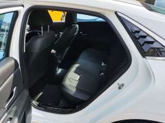 Hyundai Elantra 1.5L CVT Luxury - ფოტო 7