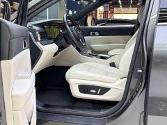 Li Auto ONE Extended Range 6-Seater - photo 4