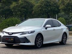 Toyota Camry 2.5G Luxury - ფოტო 1