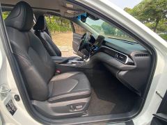 Toyota Camry 2.5G Luxury - ფოტო 11