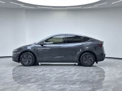 Tesla Model Y Long Range All-Wheel Drive Launch Edition - ფოტო 8