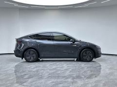 Tesla Model Y Long Range All-Wheel Drive Launch Edition - ფოტო 9
