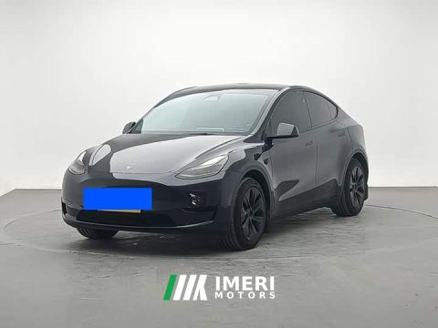 2024 Tesla Model Y Rear-Wheel Drive
