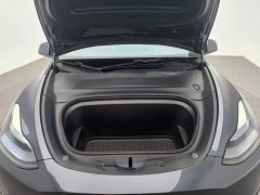 Tesla Model Y Rear-Wheel Drive - ფოტო 11