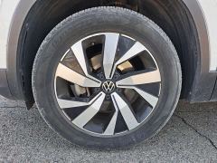 Volkswagen Taos 280TSI FWD Luxury Smart Connected Edition - фото 8
