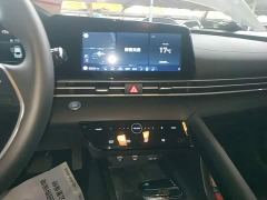Hyundai Elantra 1.5L CVT Luxury - photo 12