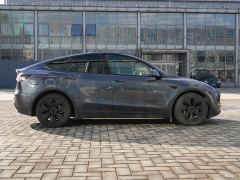 Tesla Model Y Long Range All-Wheel Drive - фото 4