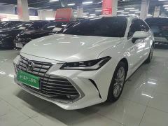 Toyota Avalon Hybrid 2.0L Luxury - фото 1