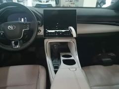 Toyota Avalon Hybrid 2.0L Luxury - фото 12