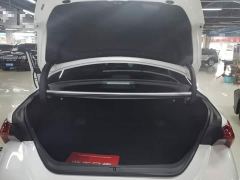 Toyota Avalon Hybrid 2.0L Luxury - фото 18