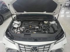 Toyota Avalon Hybrid 2.0L Luxury - фото 19
