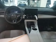 Toyota Avalon Hybrid 2.0L Luxury - фото 9