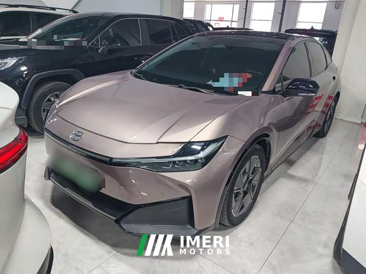 Toyota bZ3 616km Long Range Premium - ავტომობილი ჩინეთიდან