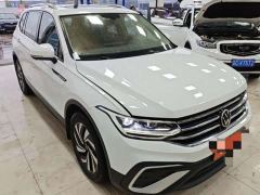 Volkswagen Tiguan L 280TSI Automatic FWD Trendsetter Limited Edition - photo 3