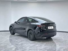 Tesla Model Y Rear-Wheel Drive - ფოტო 3