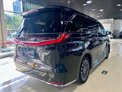 Lexus LM 500h Six-Seat Premium Edition - ფოტო 20