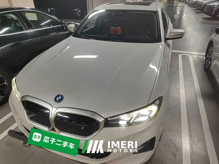 BMW i3 eDrive 35 L - автомобиль из Китая