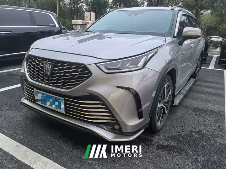 Toyota Crown Venza 2.5L HEV AWD Premium - car from China