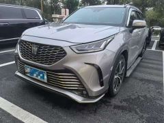 Toyota Crown Venza 2.5L HEV AWD Premium - photo 1